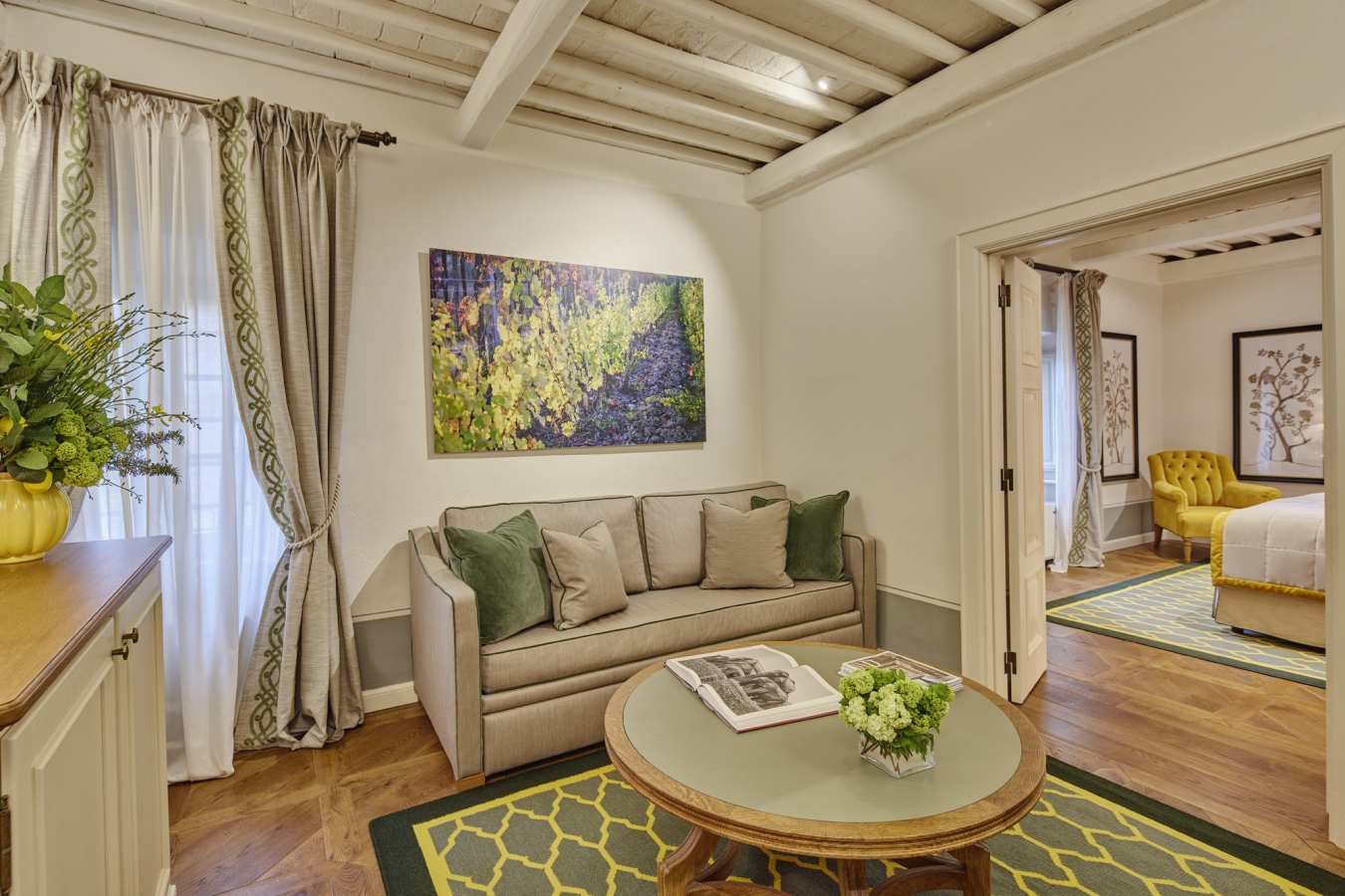 Suite Sitting room