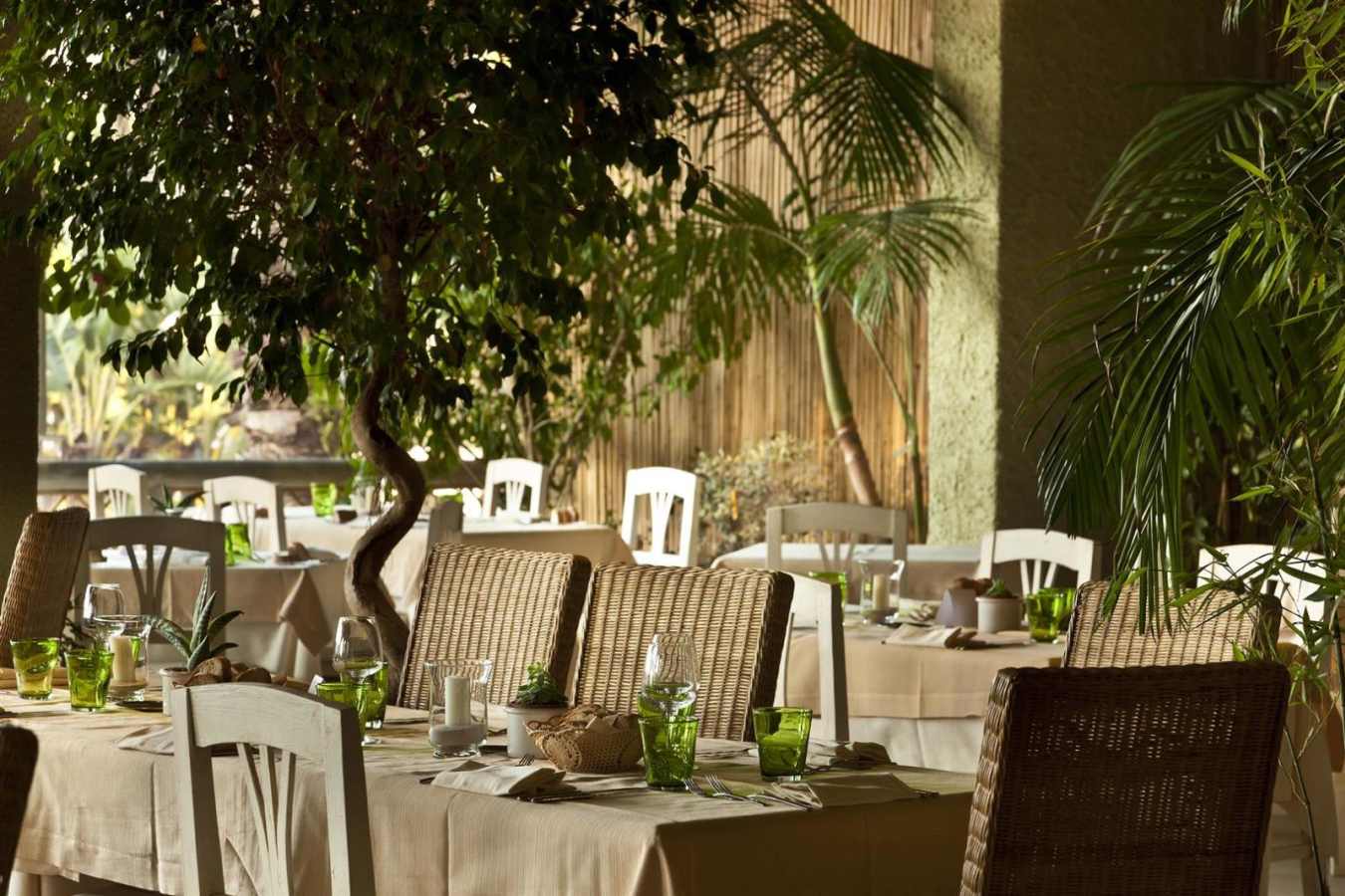 Restaurant - Garden and Villas Resort