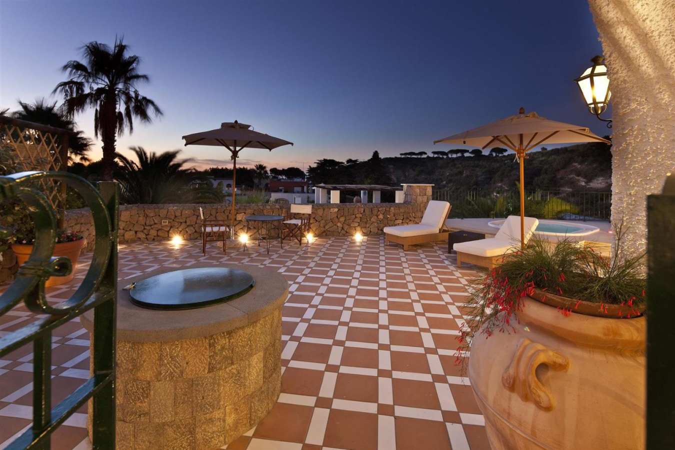 Master Suite terrace - Garden and Villas Resort