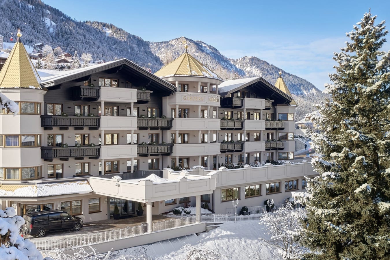Hotel exterior - winter