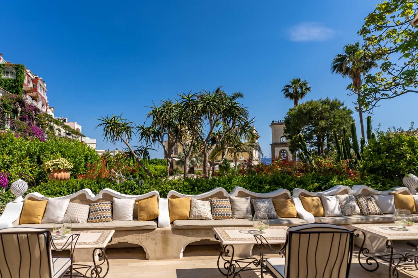 Hotel Palazzo Murat - Outside Seating Area 