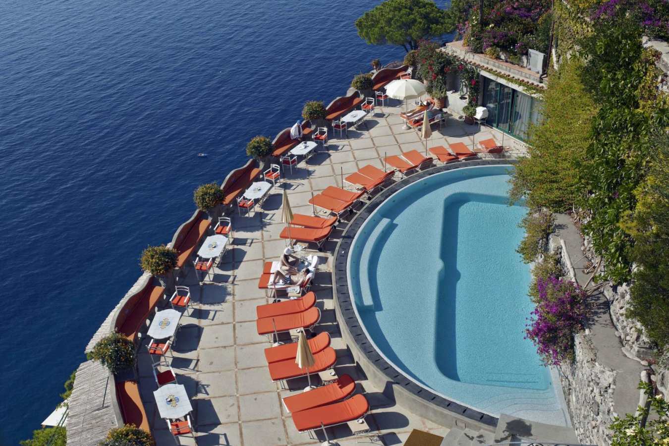 Hotel Pool