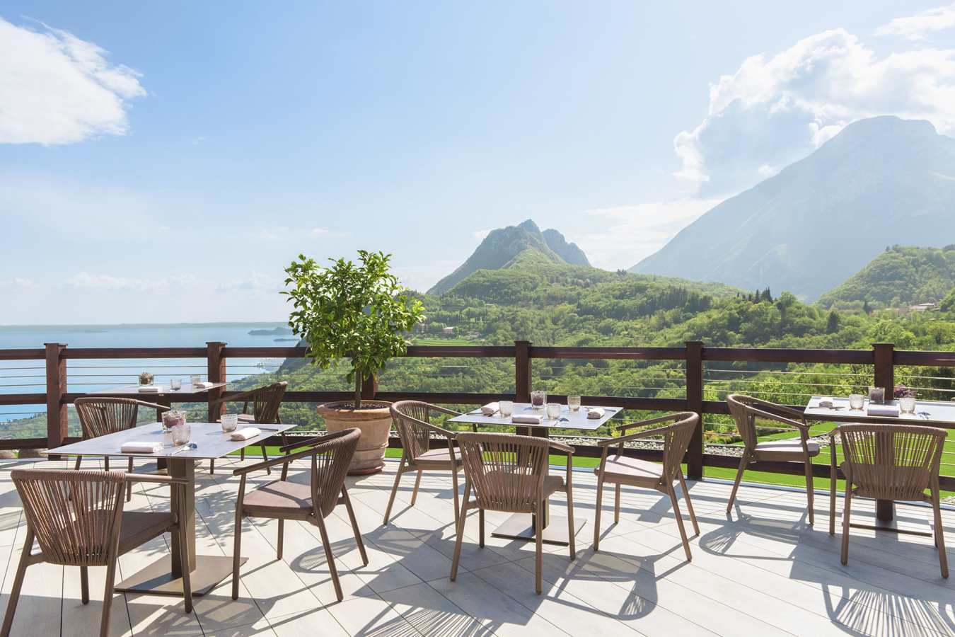 Lefay Resort - La Limonaia Restaurant Outdoor 