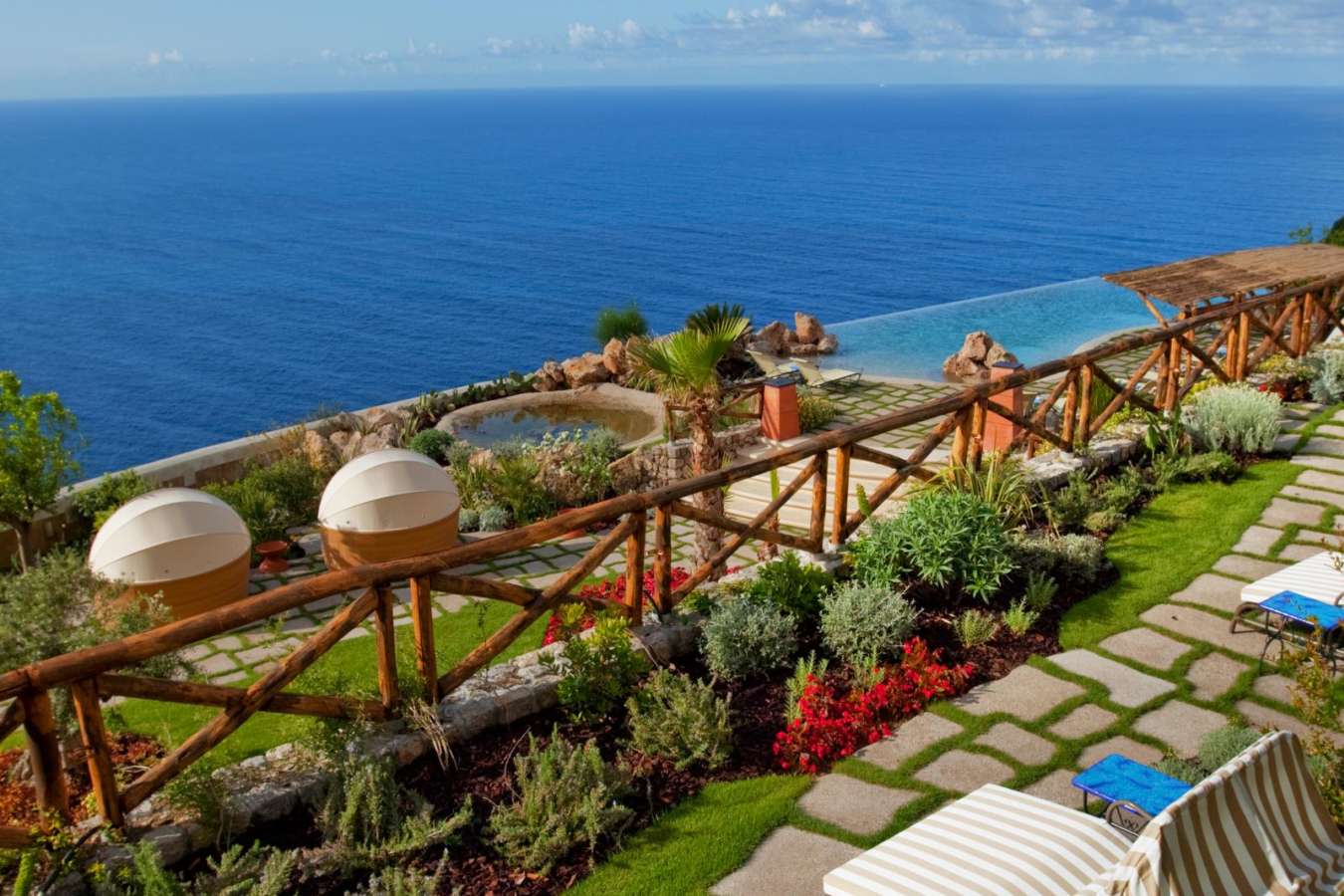 Pool view - Monastero Santa Rosa