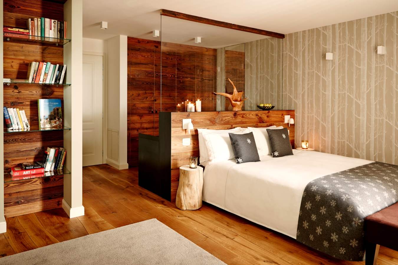 Grand Deluxe Room