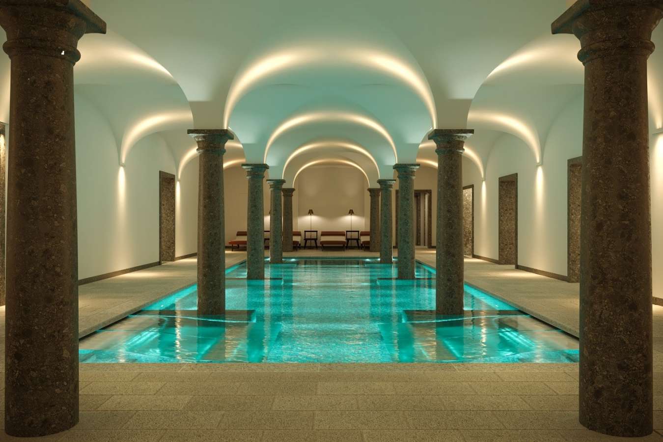 Portrait Milano Swimming Pool 