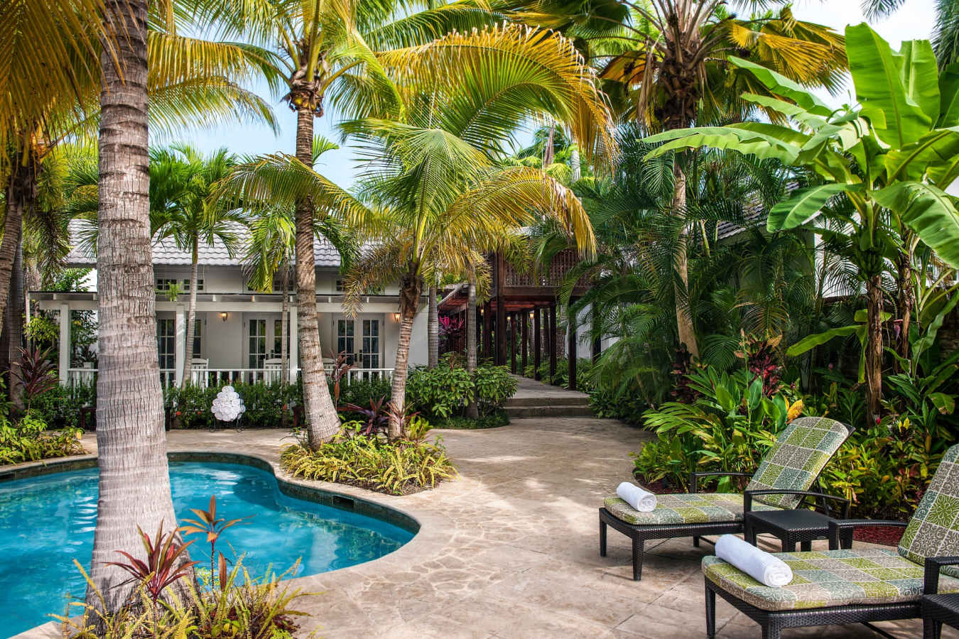 Fern Tree Spa Pool - Half Moon