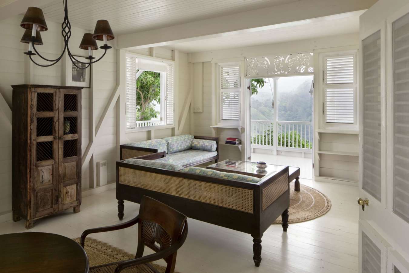 Interior - Strawberry Hill