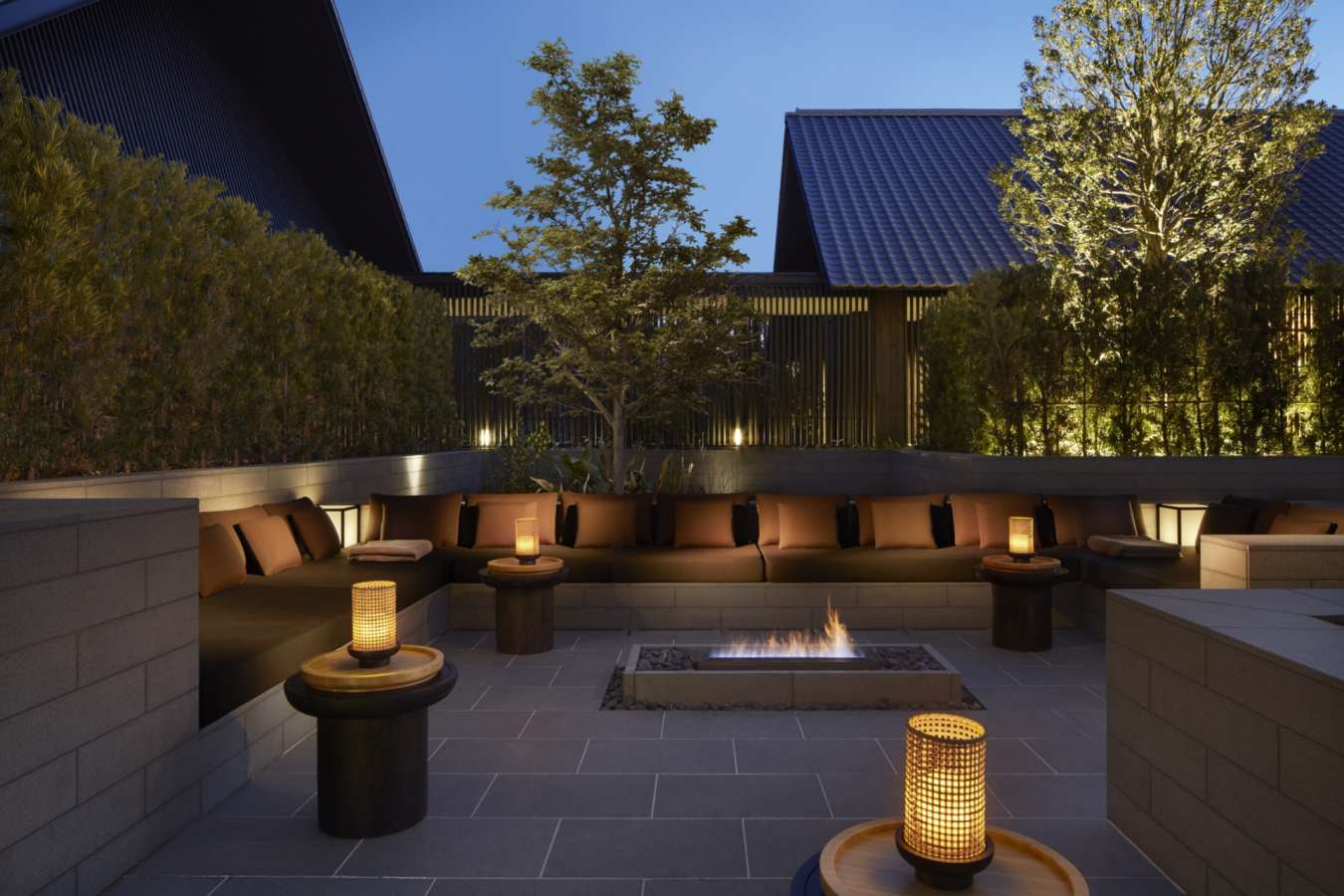 Outdoor Firepit - Amanemu