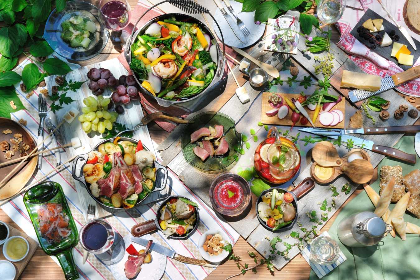 Al fresco dining - Credit Hoshinoya Fuji