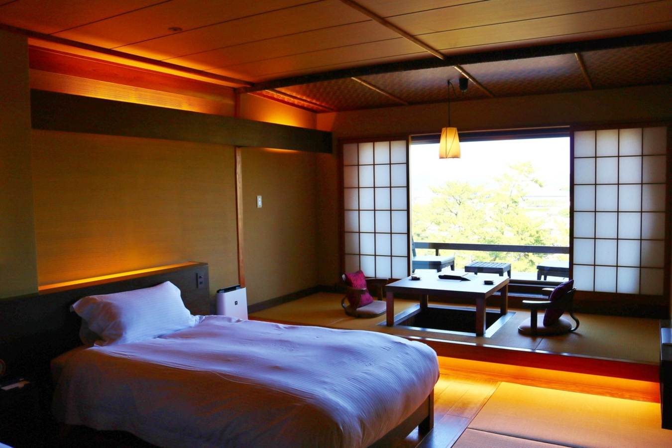 Japanese Western Room - Kotohira Kadan