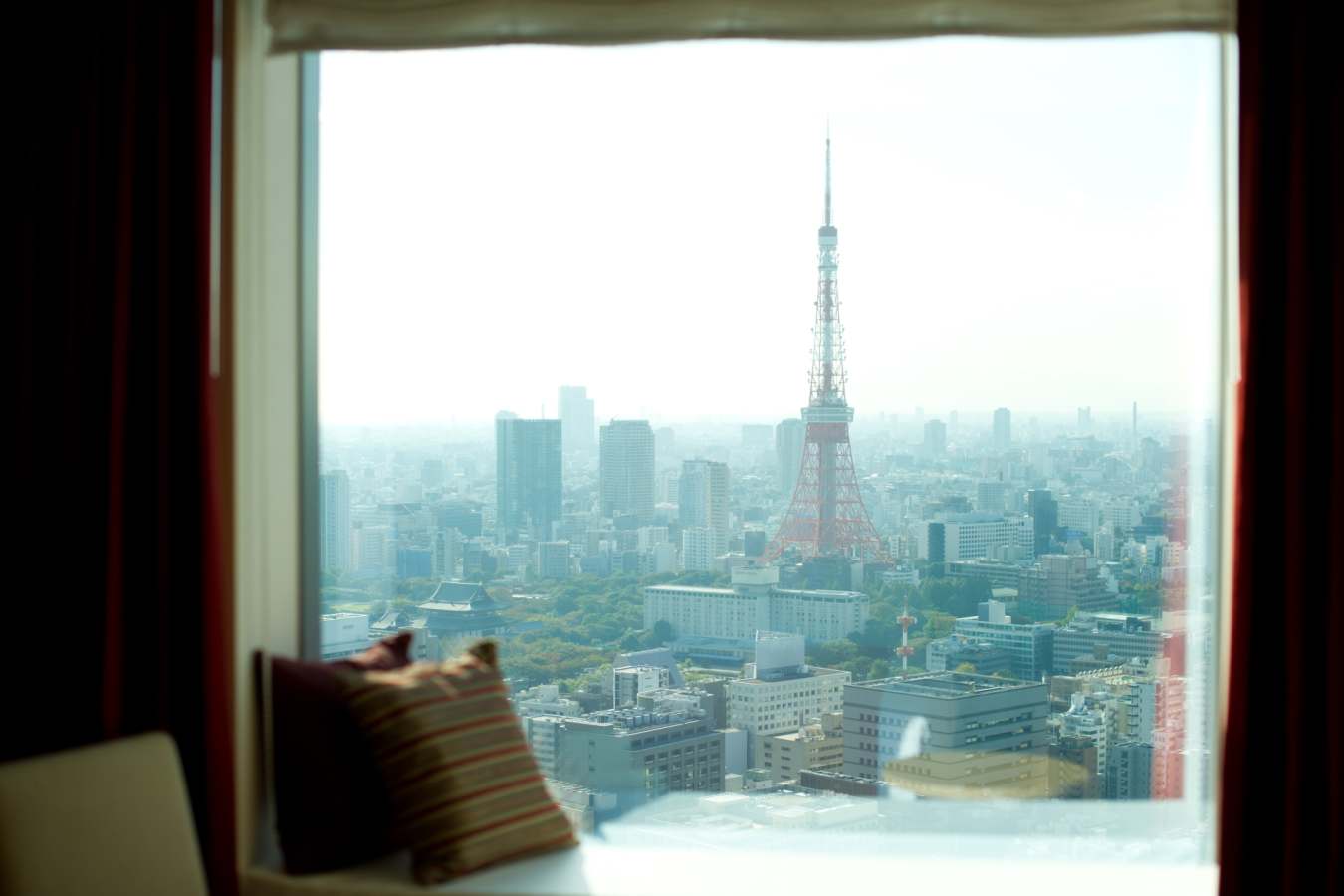 City King Room and View of Tokyo Tower - Park Hotel Tokyo
