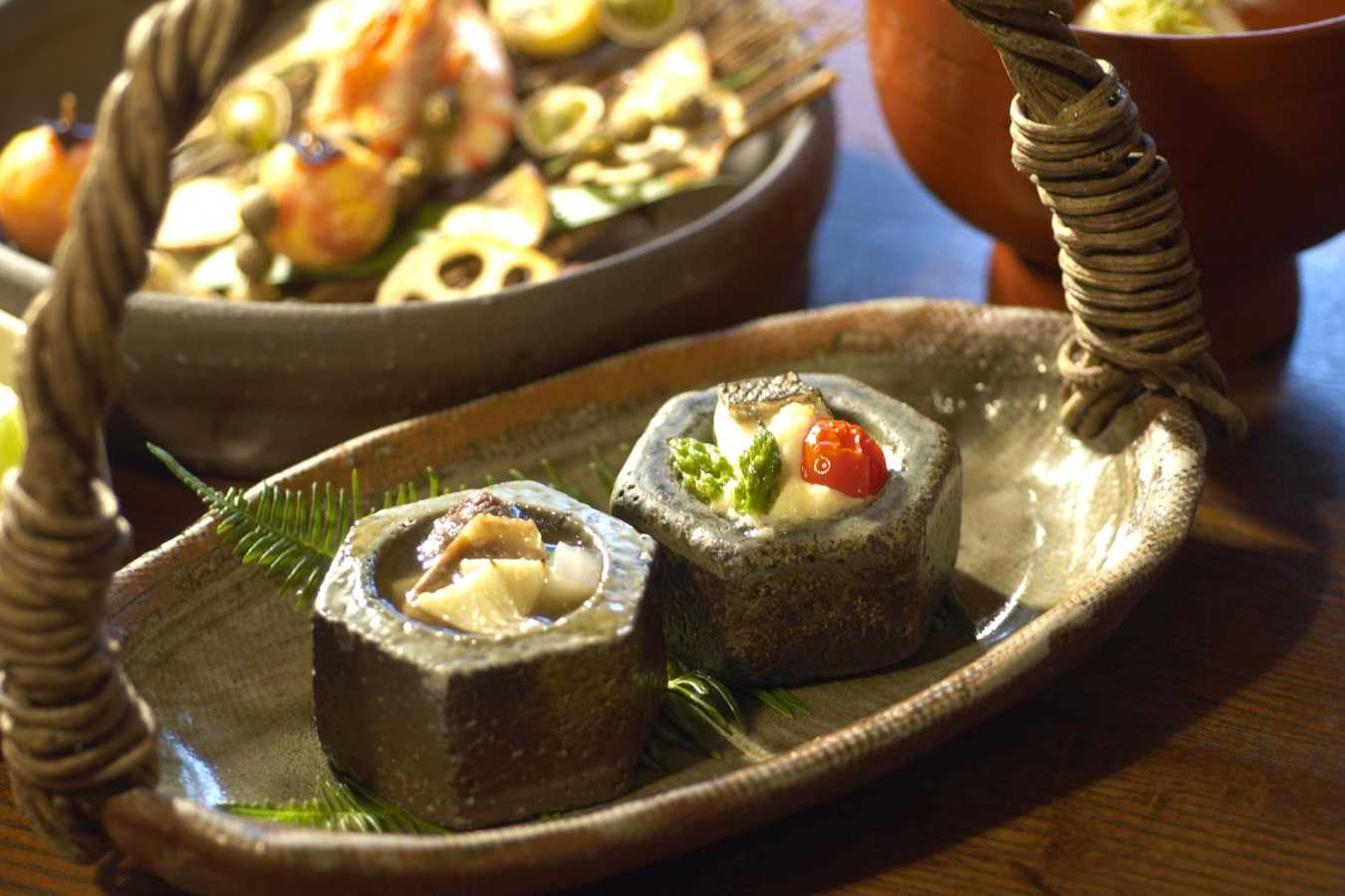 Dining at Sekitei - Cherry Blossom in Japan