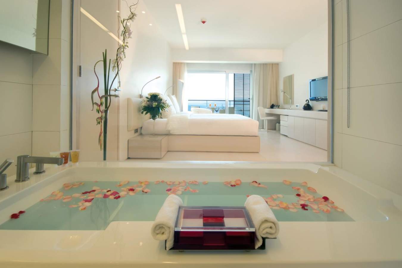 Deluxe Room with bathroom - Kempinski Aqaba