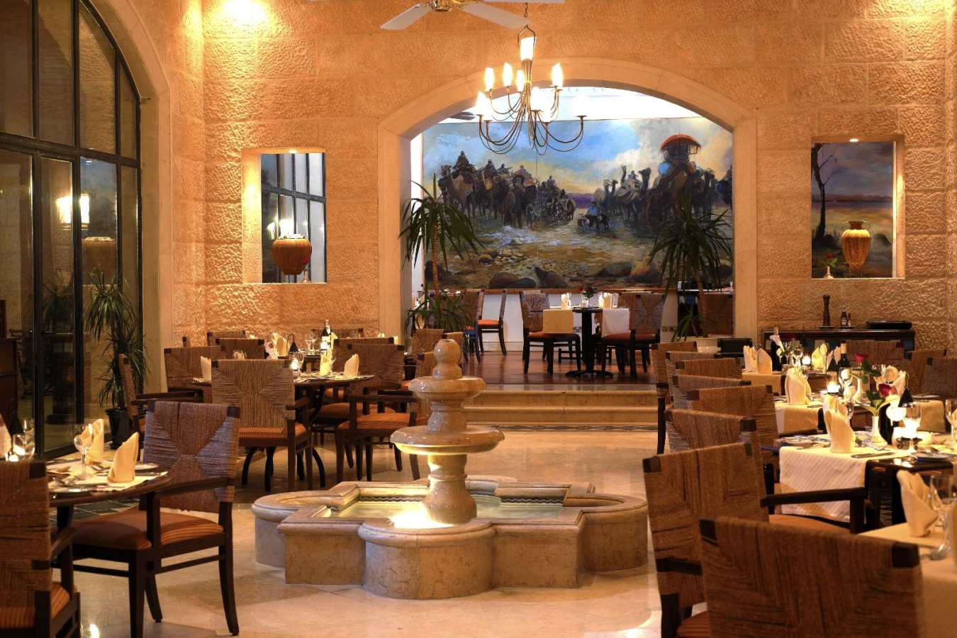 Hotel Restaurant - Movenpick Resort and Spa Dead Sea