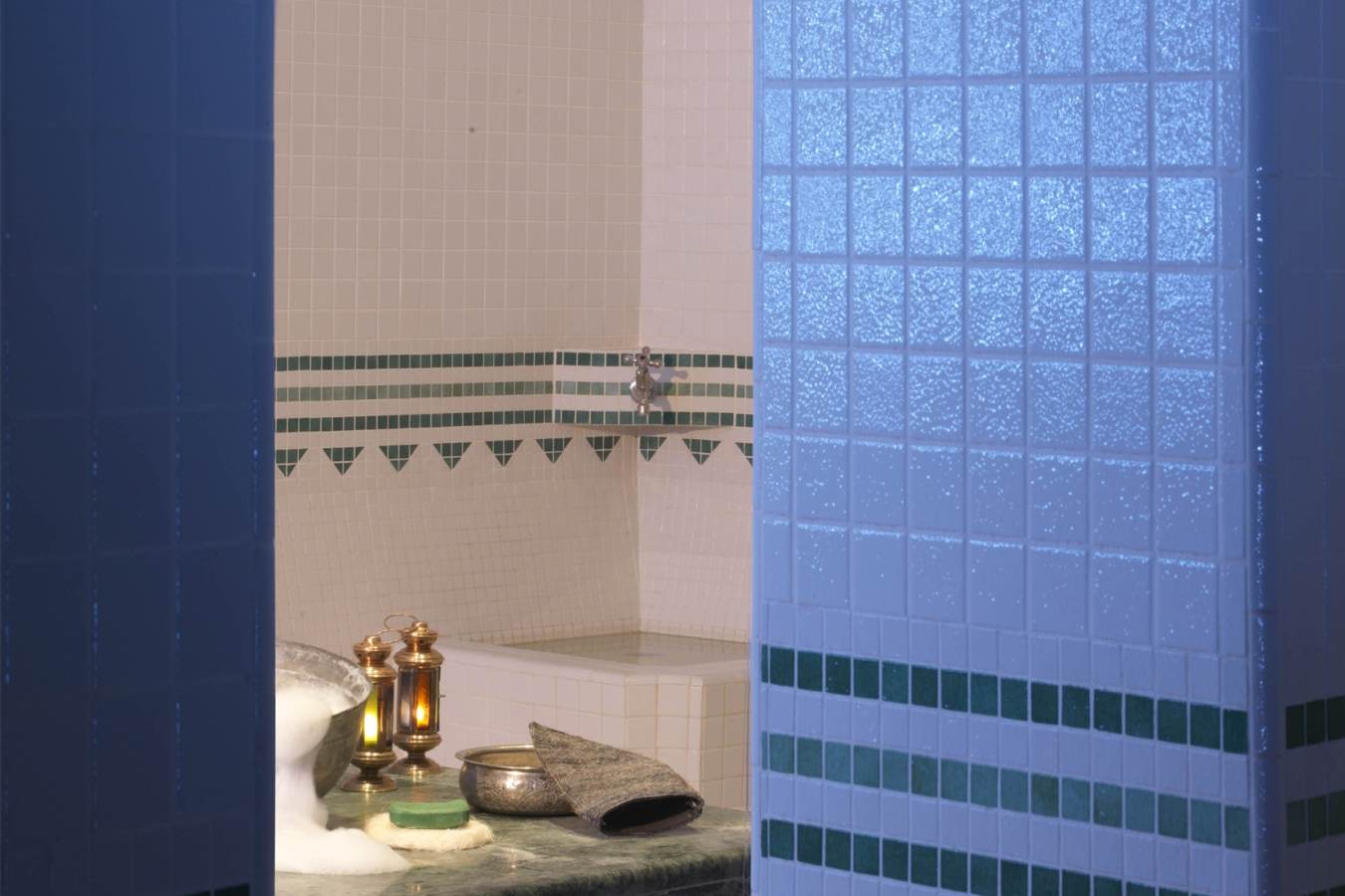 Loofah Turkish Bath - Petra Marriott