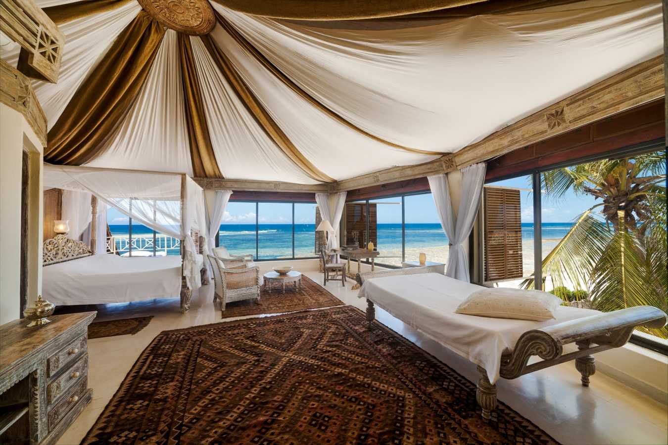 Master Bedroom - Alfajiri Cliff Villa