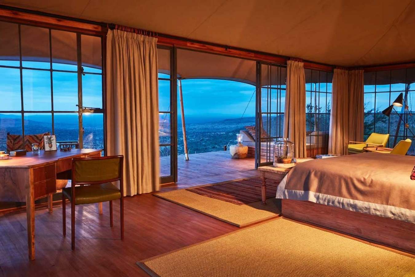 Bedroom and lounge area