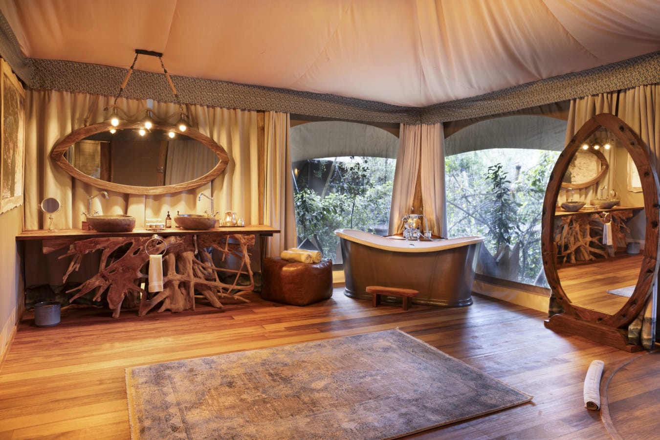 Treetop suite bathroom 
