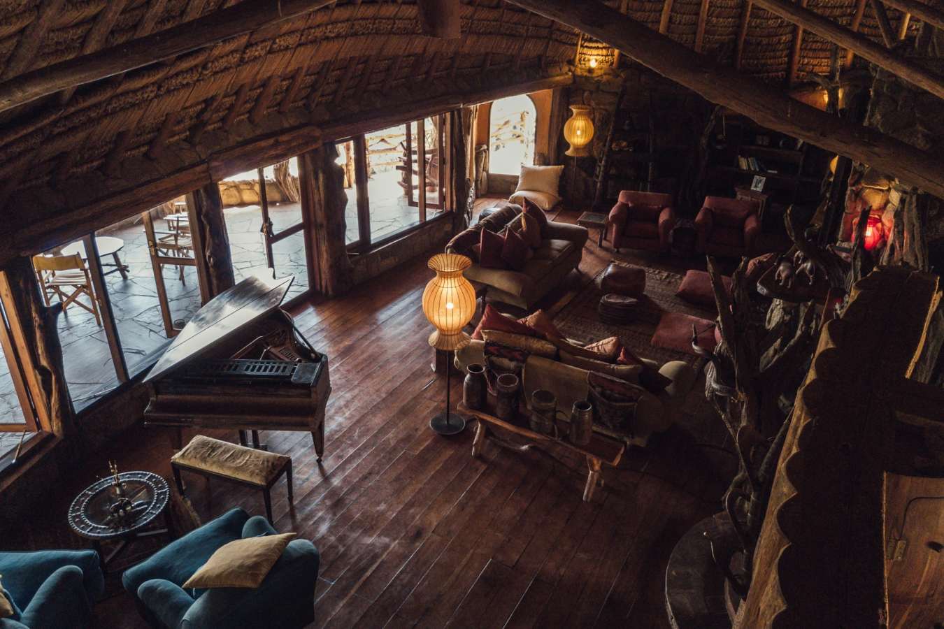Lounge  - Ol Malo