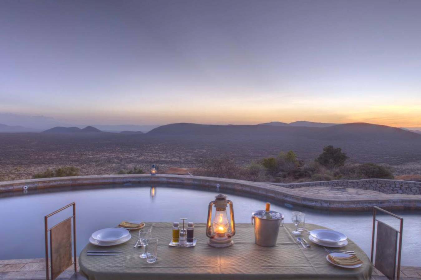 Top infinity pool - Saruni Samburu
