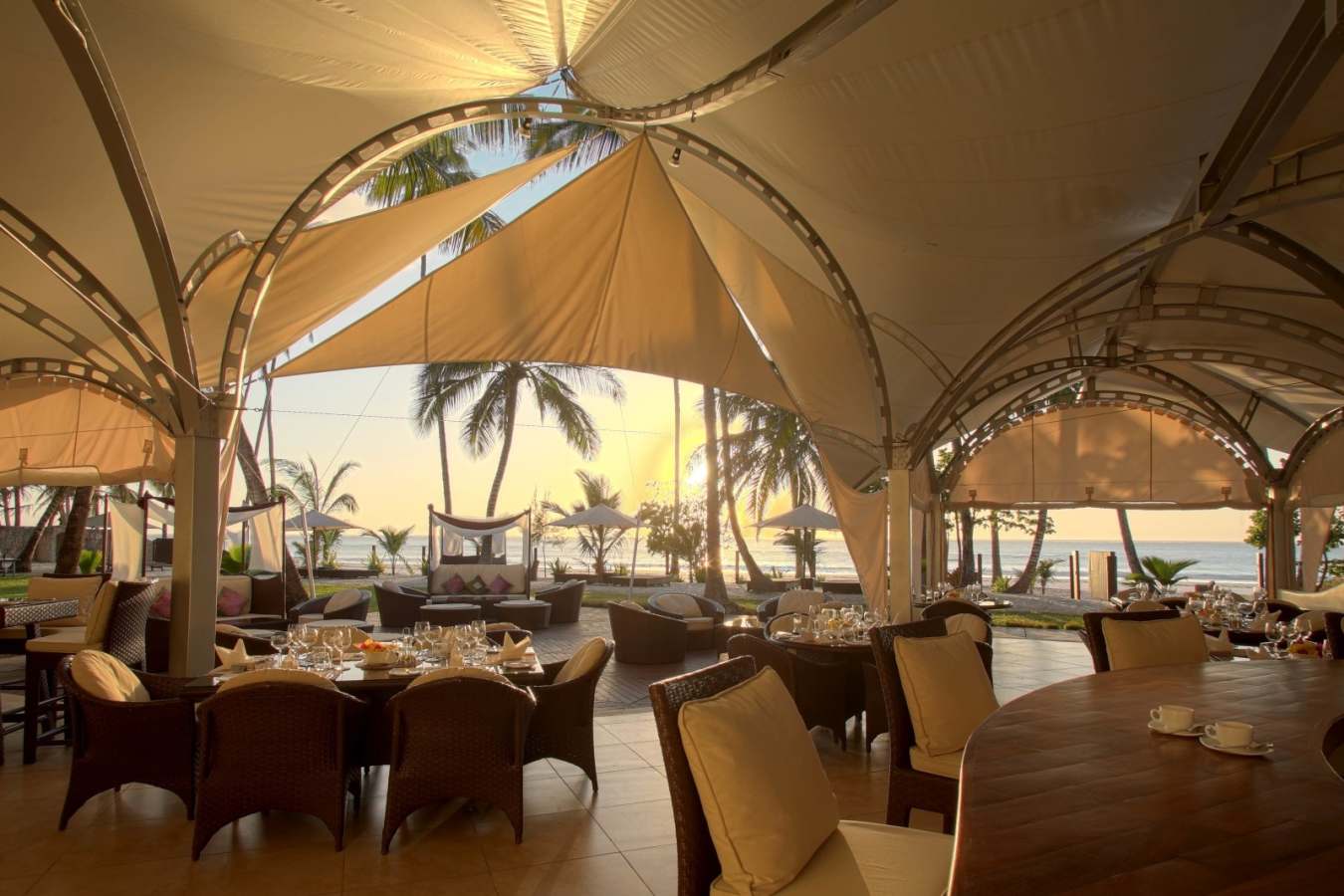 Sails Restaurant, Almanara 