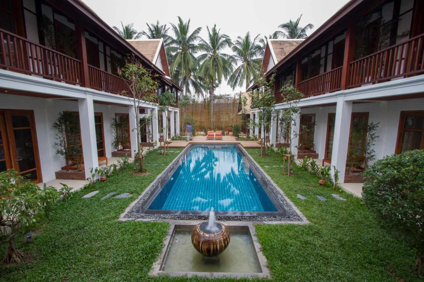 Pool - Le Sen Boutique