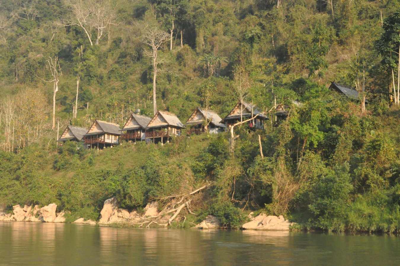 Setting  - Nong Kiau Riverside
