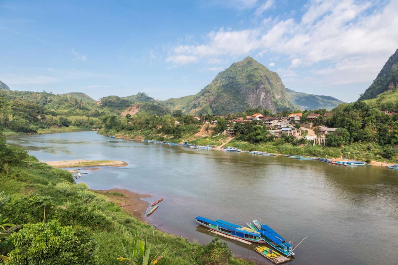 Nong Khiaw