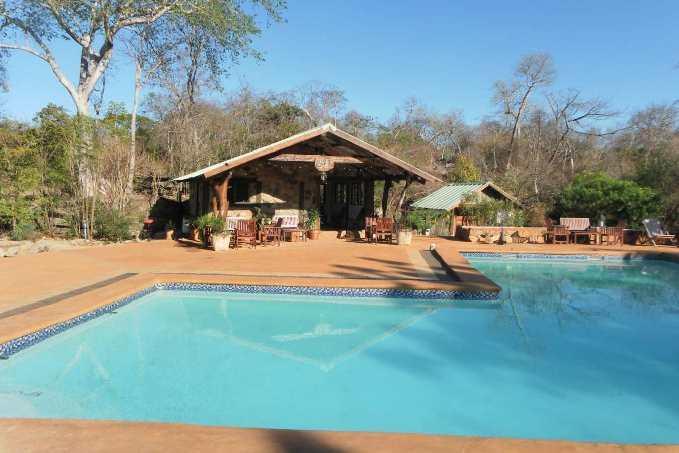 Pool and Bar Area - Ankarana Lodge