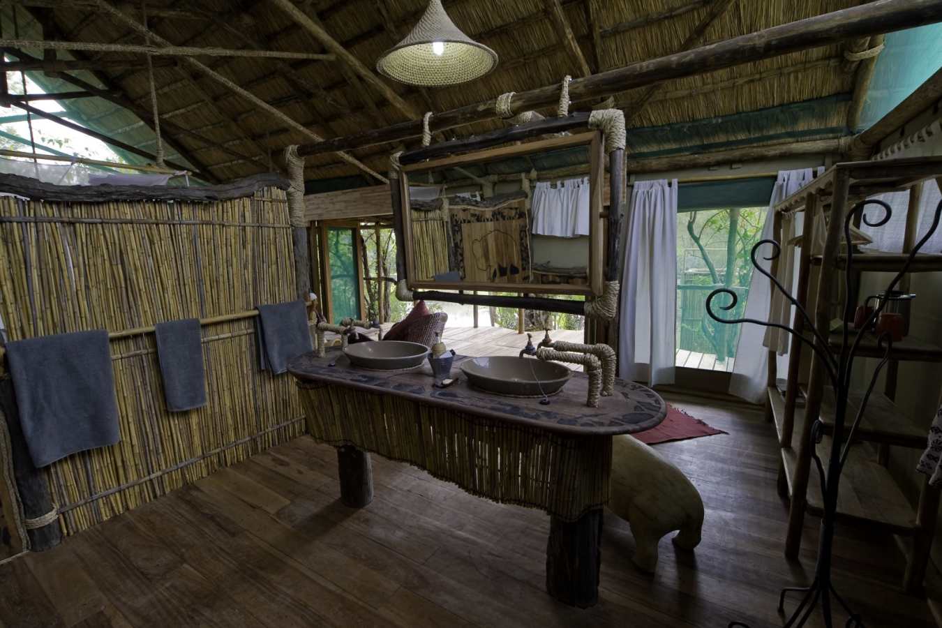 Bathroom - Mvuu Lodge