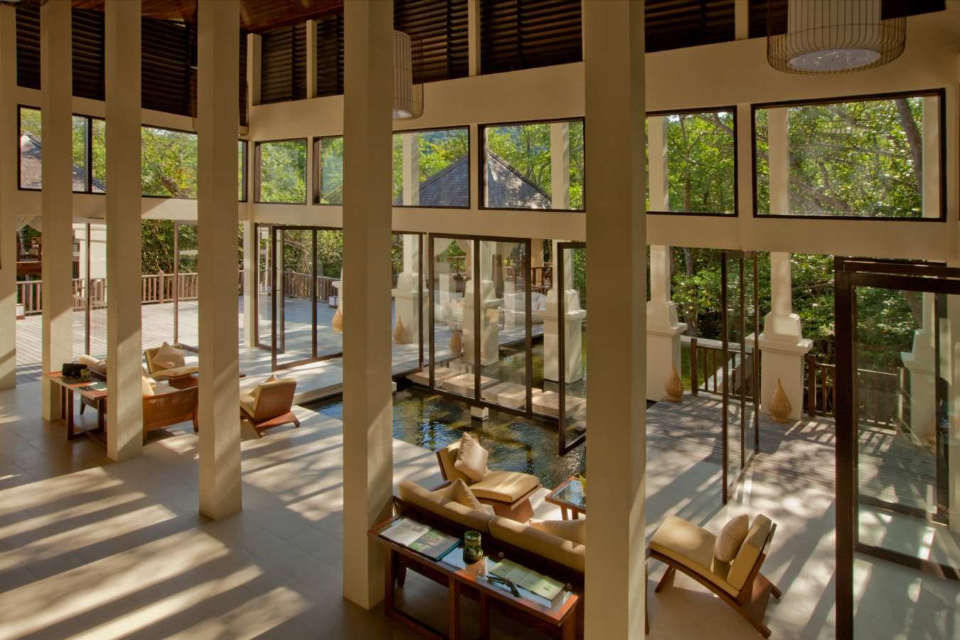 Lobby Lounge - Gaya Island Resort