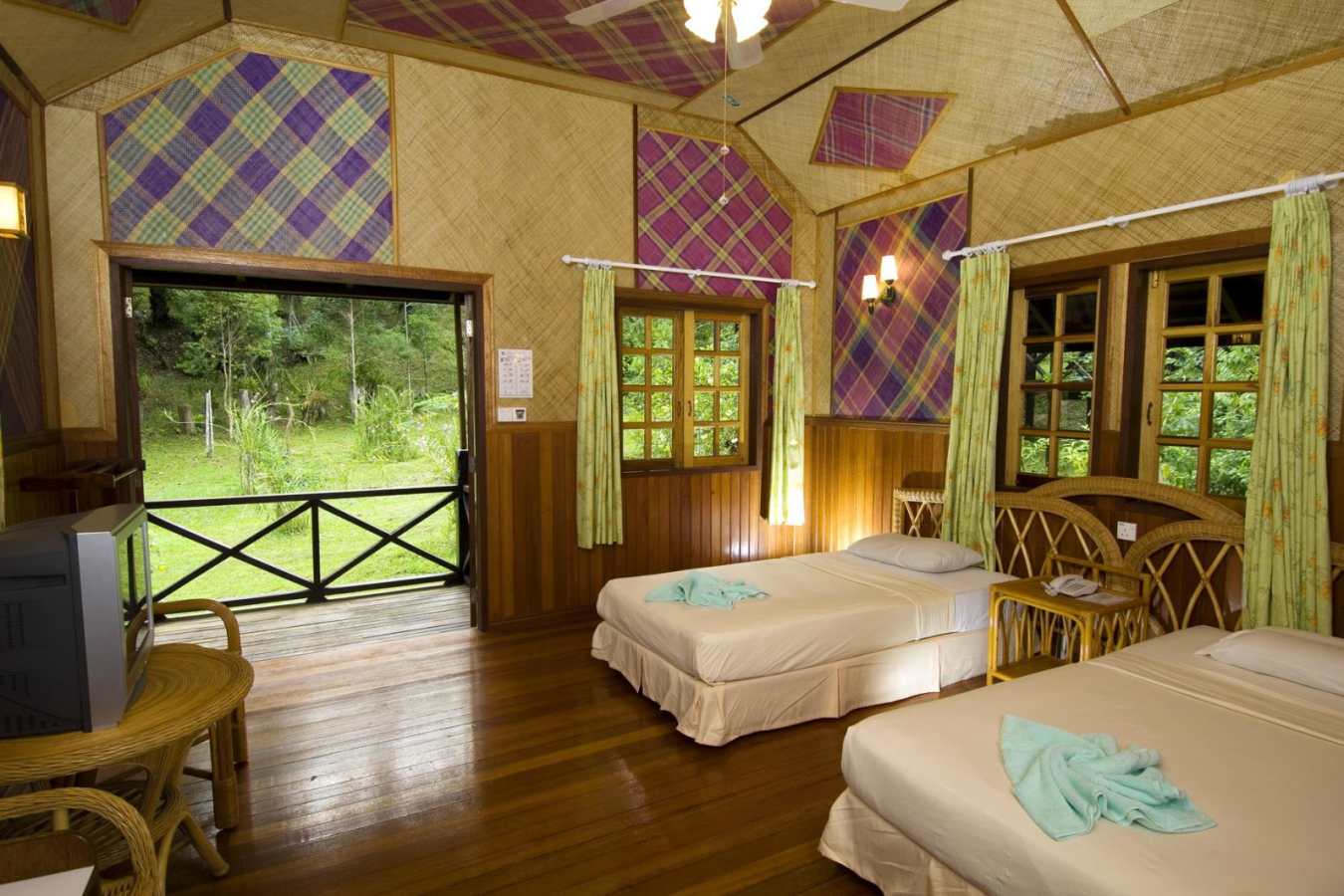 Twin Bedrooms - Sepilok Nature Resort