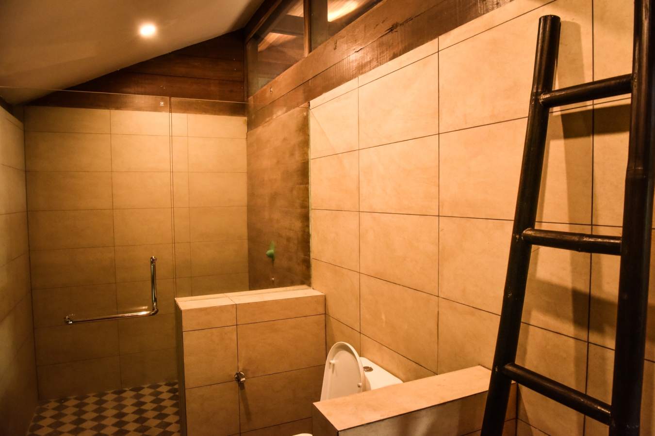 Villa Bathroom - Sukau Rainforest Lodge