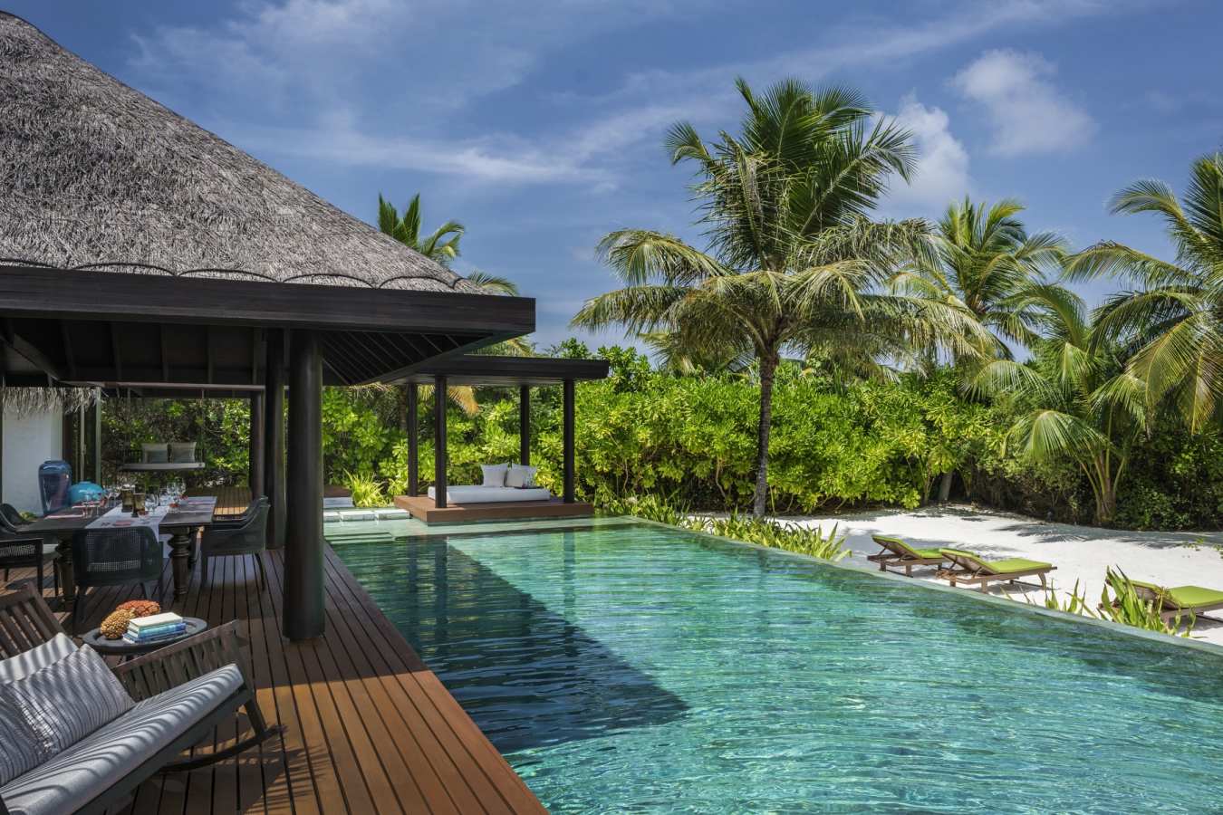 Beach Pool Residence - Anantara Kihavah Maldives Resort