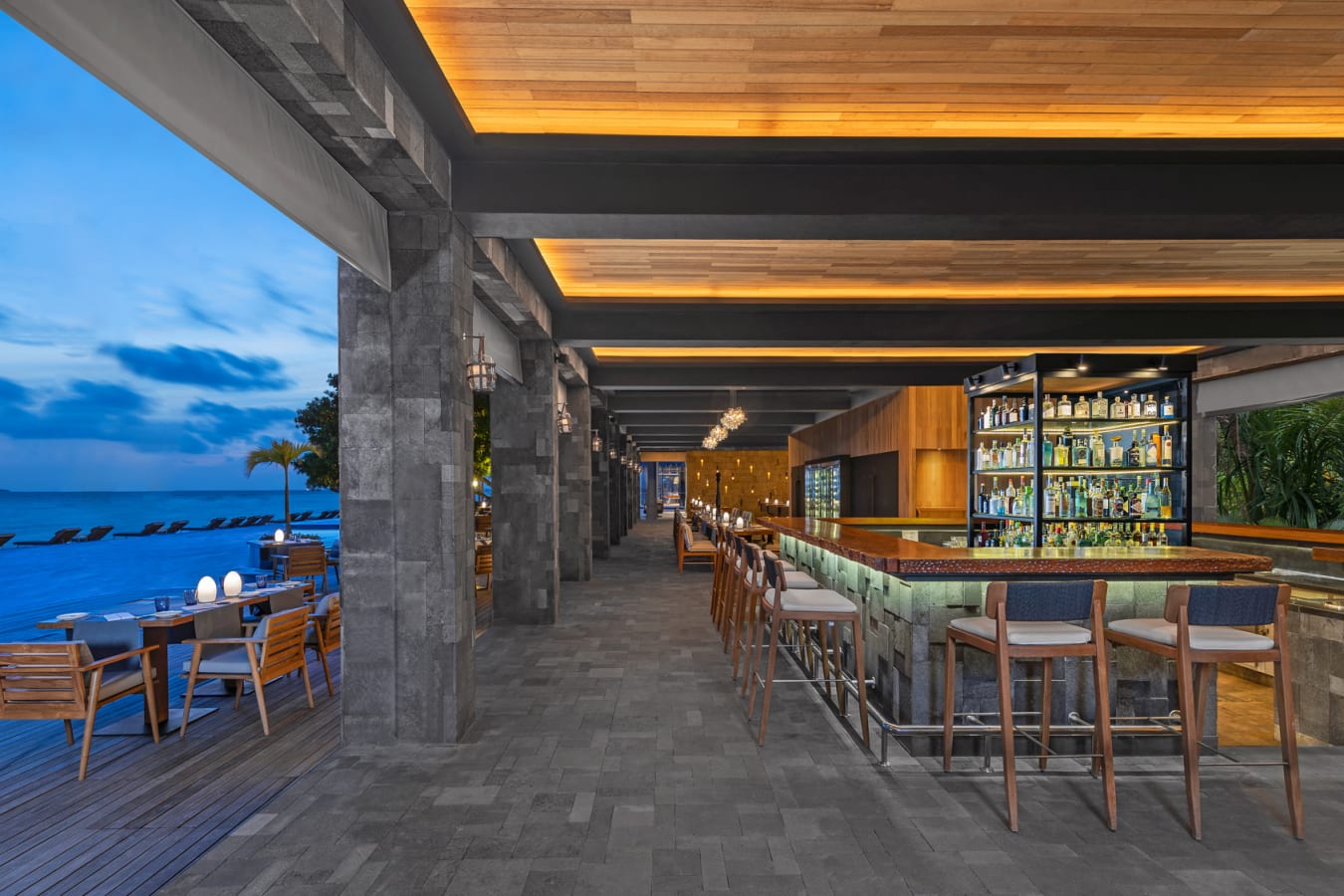 Manzaru bar