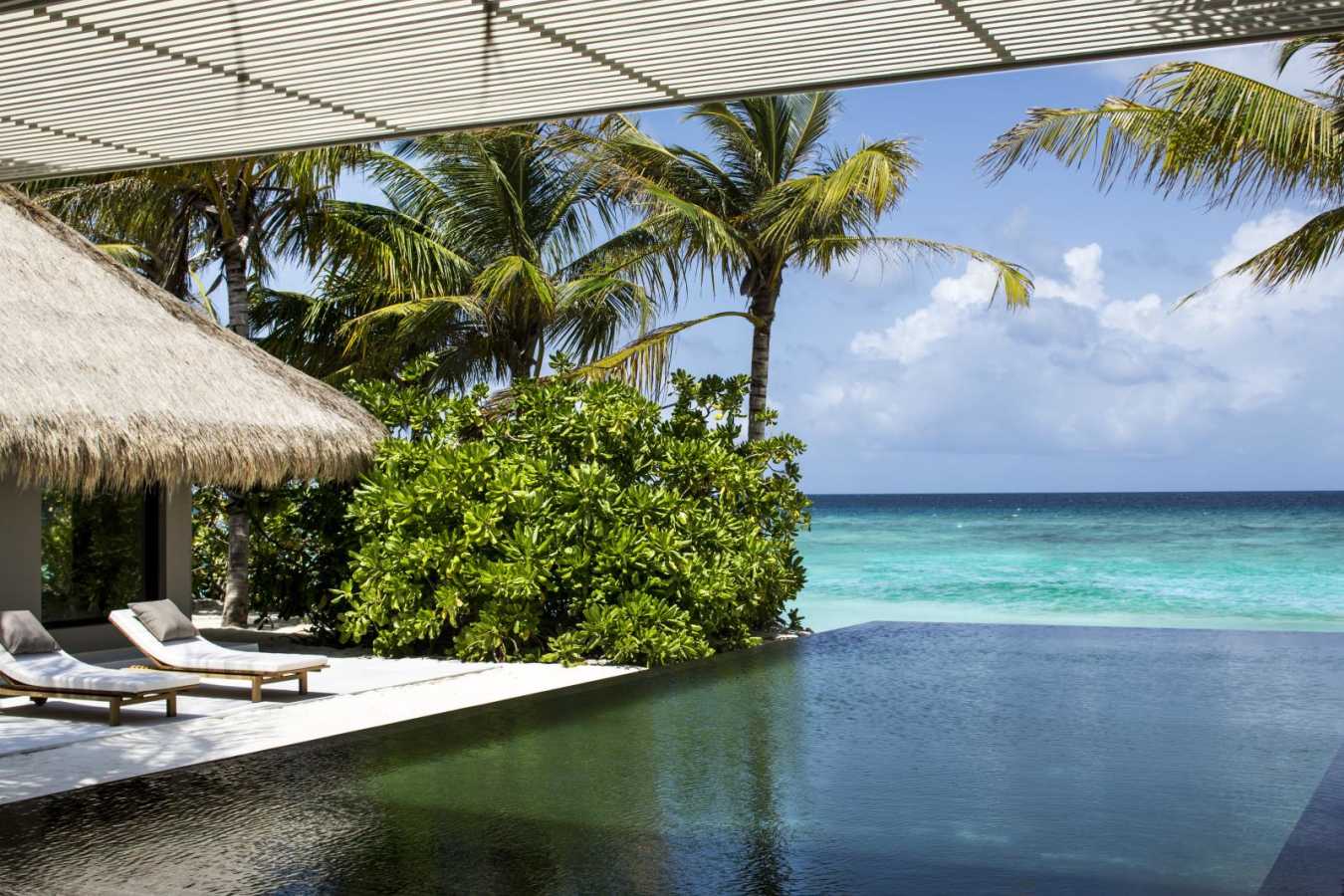 Island villa pool  - Cheval Blanc Randheli