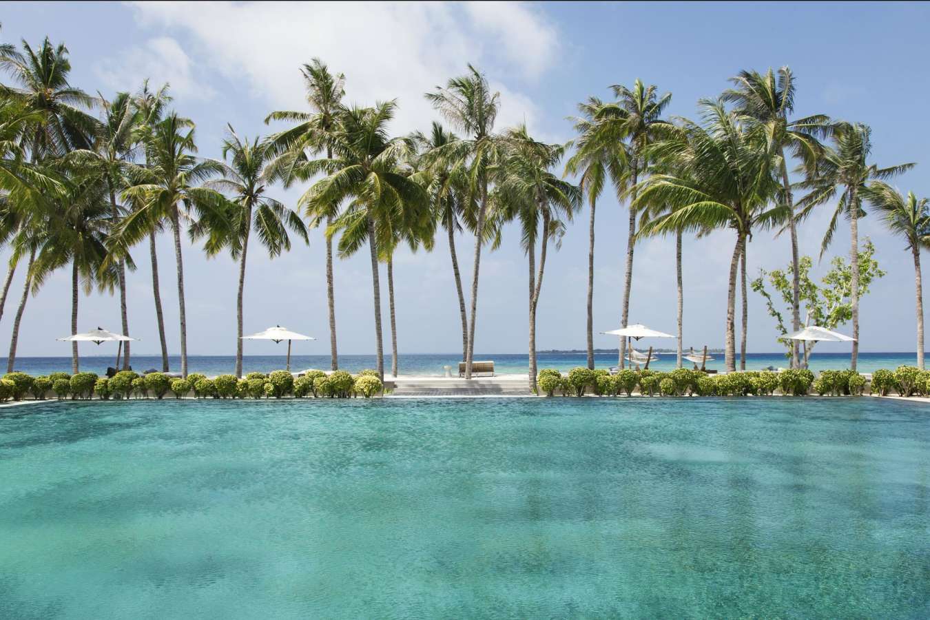 Main pool  - Cheval Blanc Randheli