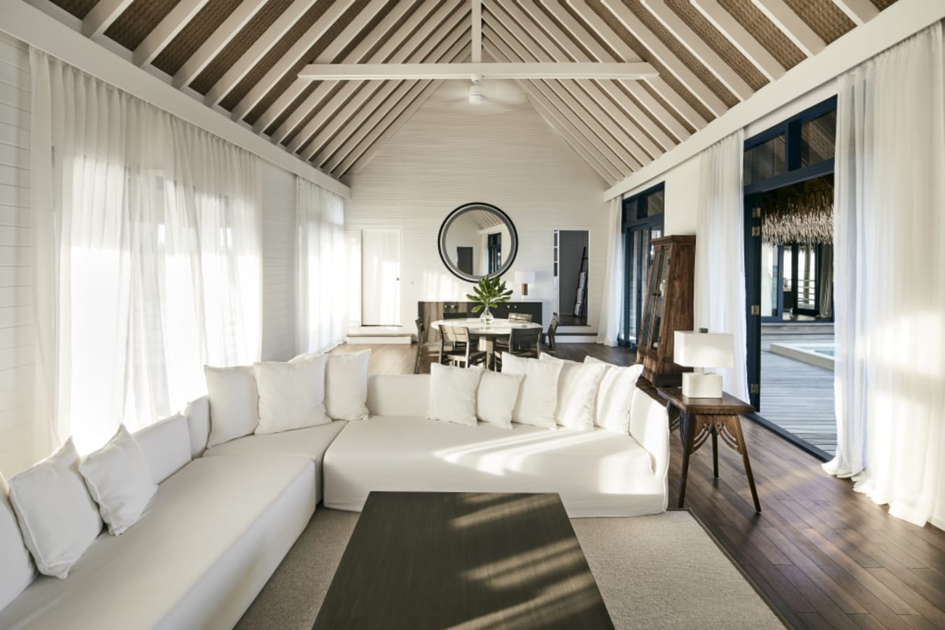 lounge water villa