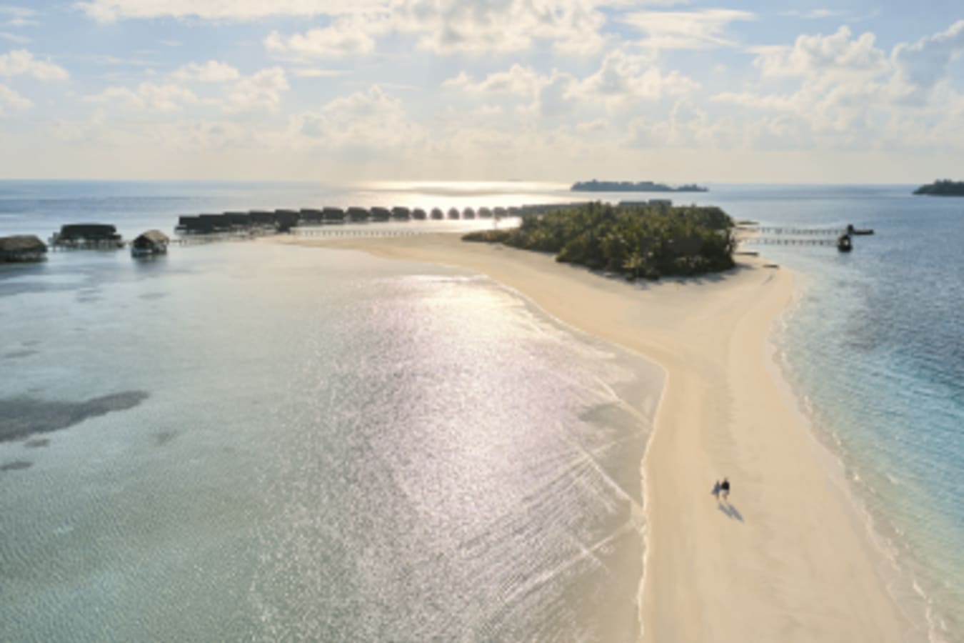 SandbankCouple walkingsunrise