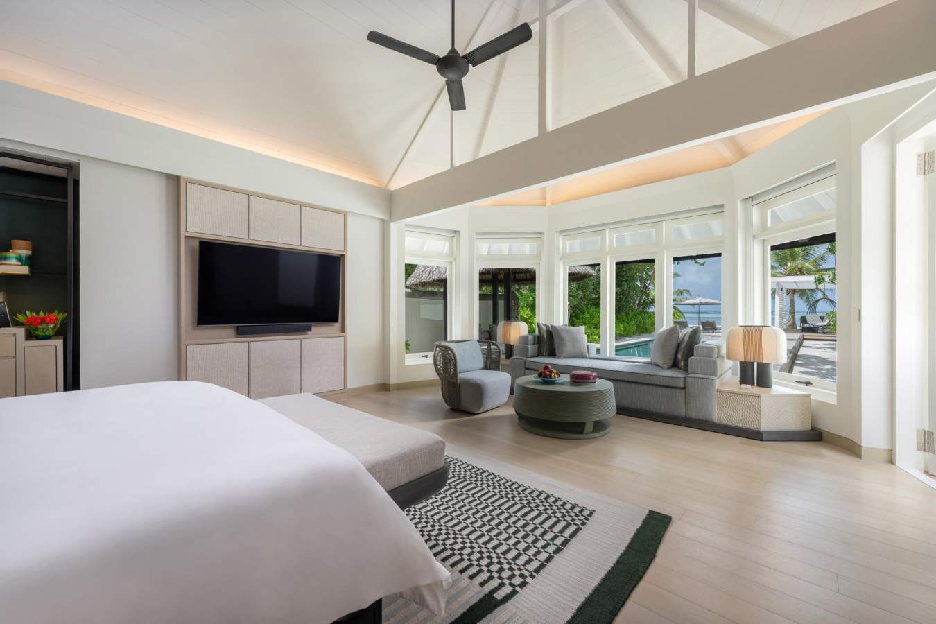 Beach Villa with Pool