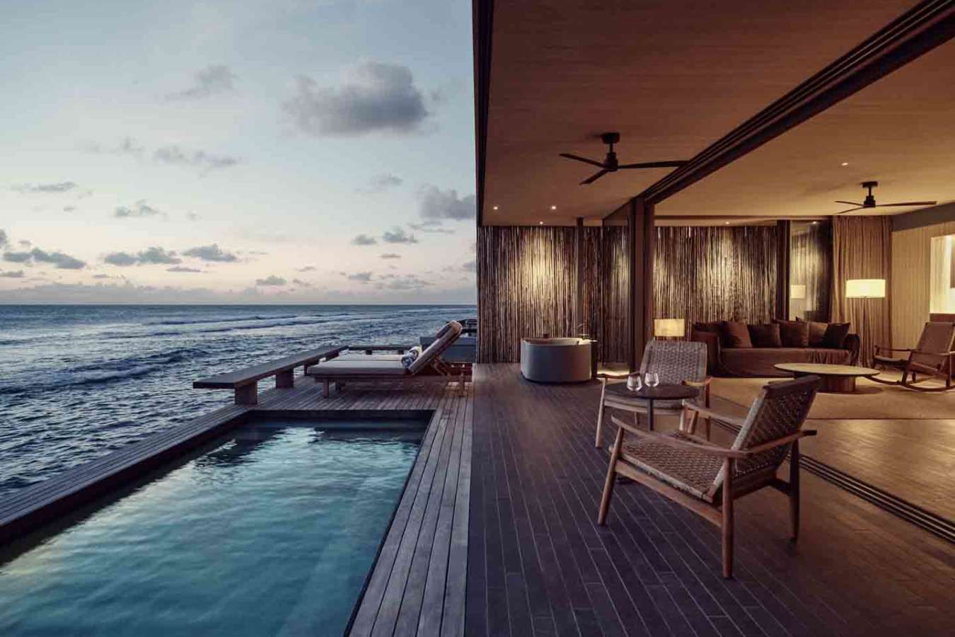 ONE-BWATER-POOLEXTERIORNIGHT