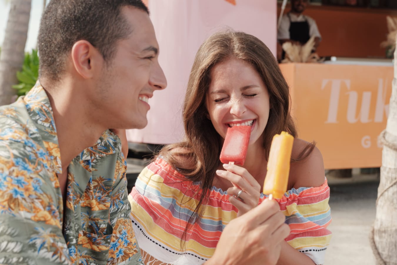 TUK TUK GELATO -people with ice cream