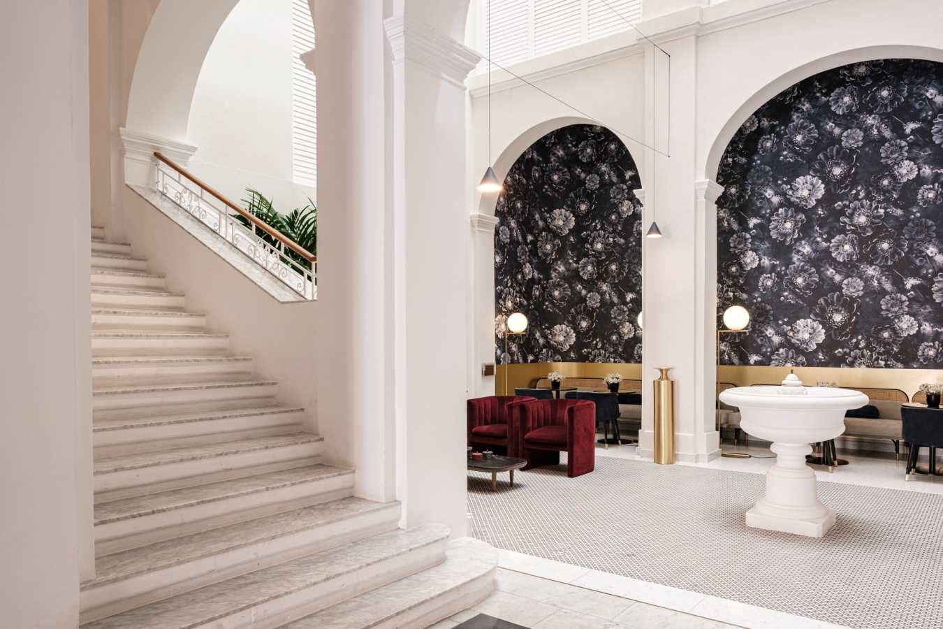 Central Lounge