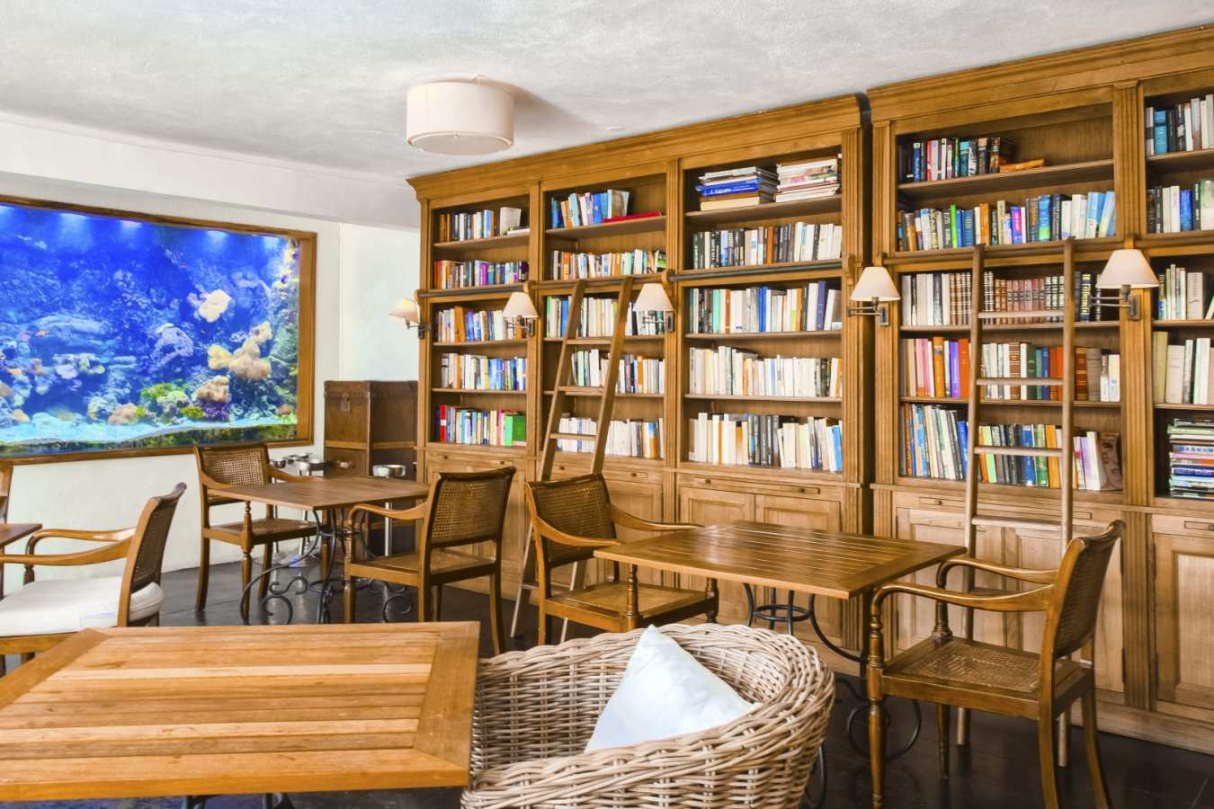 L'Explorateur Restaurant & Bar - 20 Degrés Sud