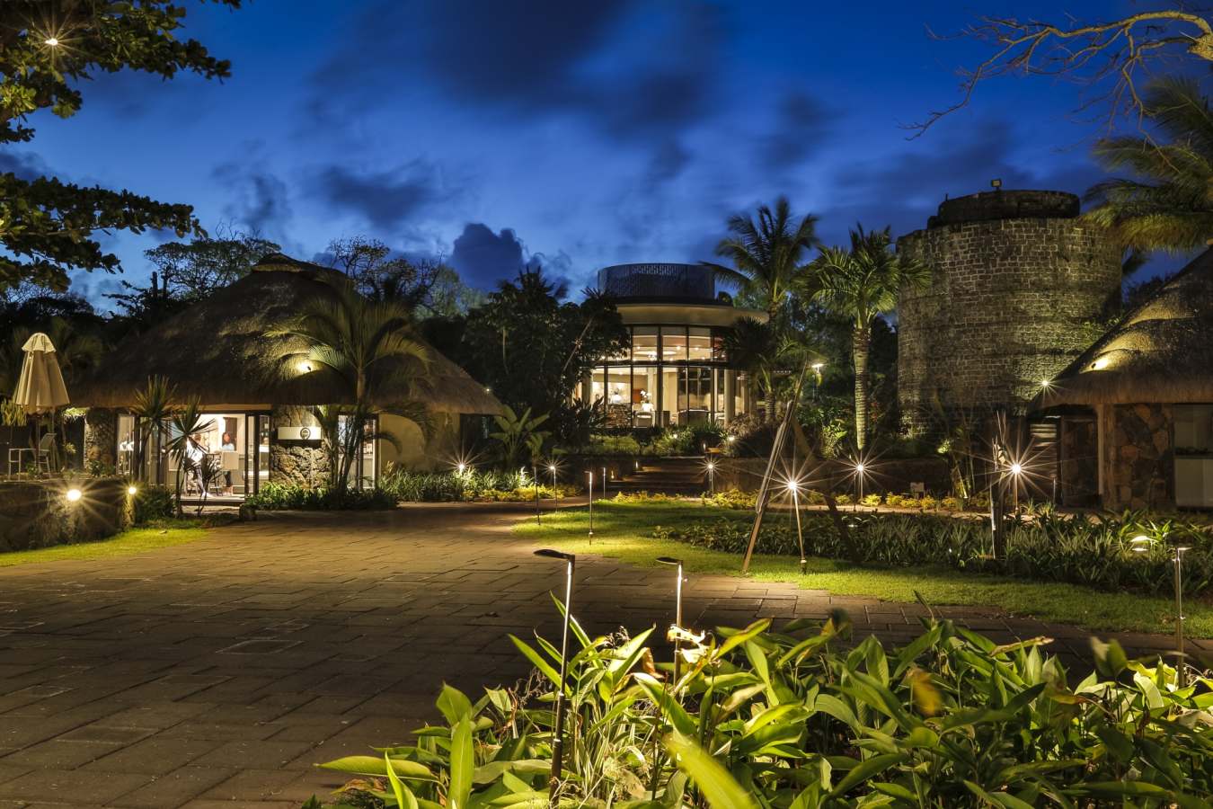 Reception and Sugar Coffee Shop - Anahita Golf and Spa Resort