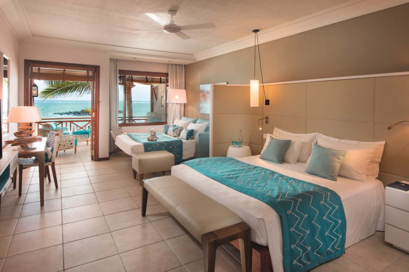 Junior Suite Bedroom Seaview - Constance Belle Mare Plage