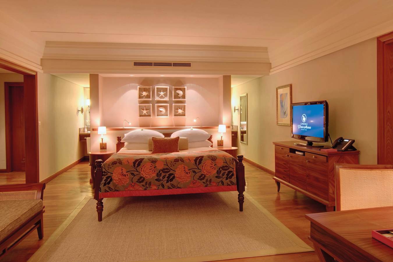 Family Suite - Constance Prince Maurice