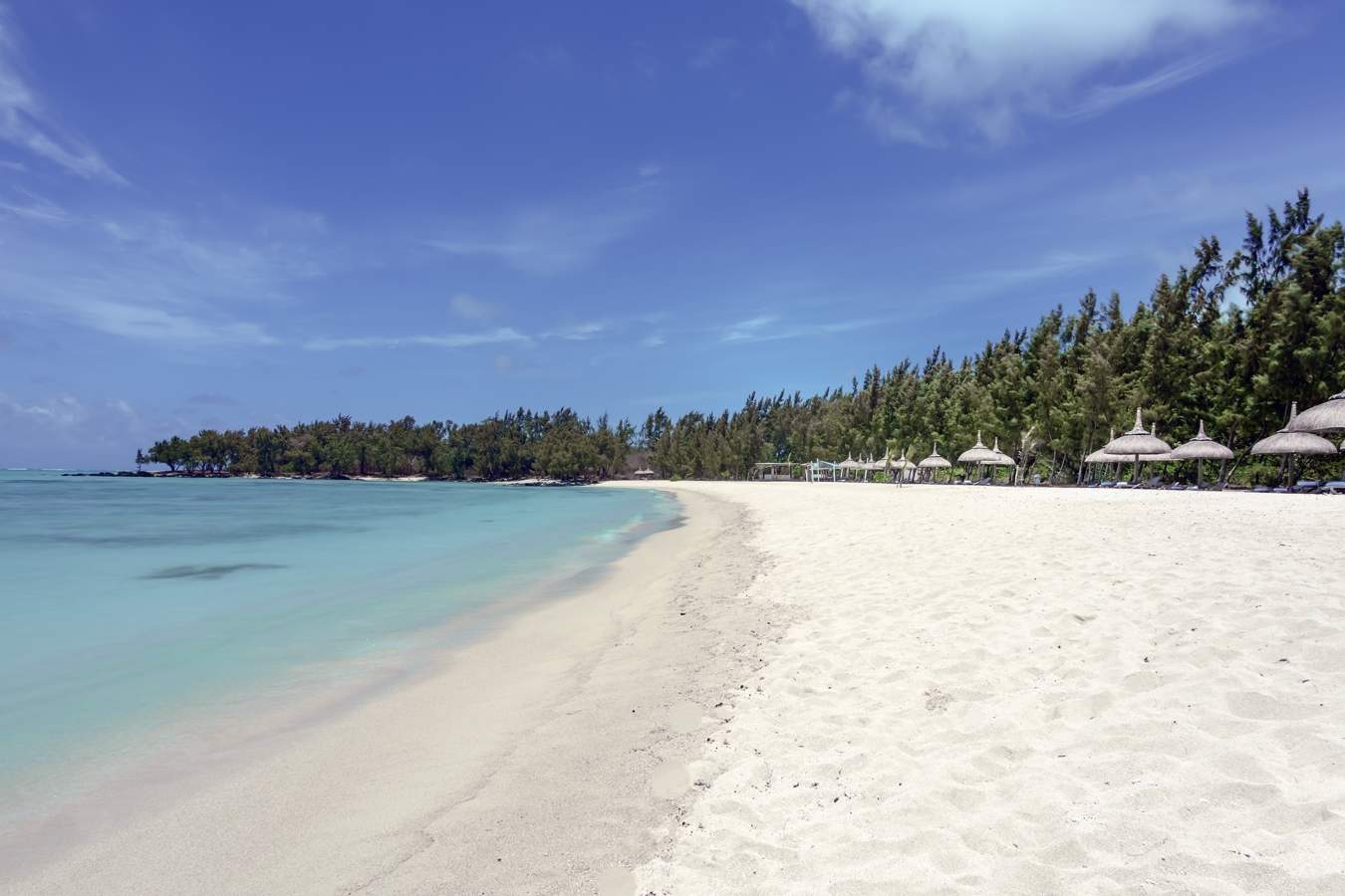 Exclusive beach on Ile aux Cerfs 