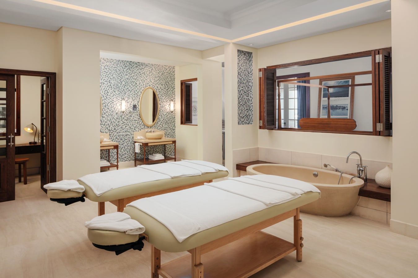 manor house spa suite